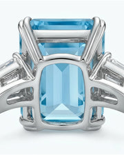 Équilibre emerald-cut Aquamarine diamond tapered-baguette three-stone ring setting in White Gold, alternate front view | SARATTI