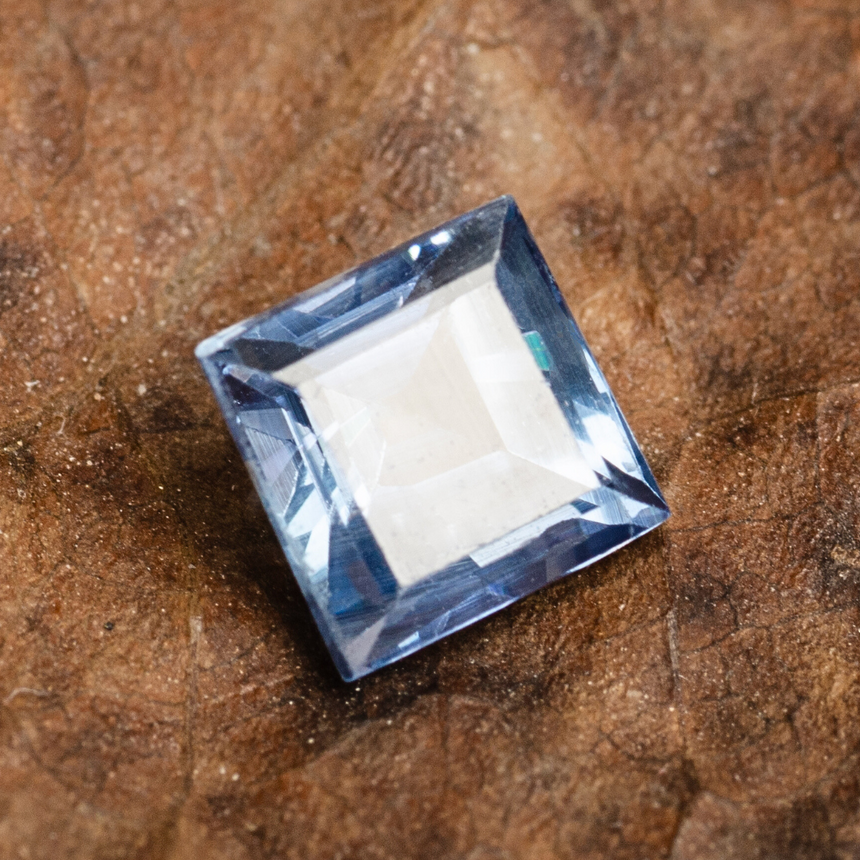 faceted princess cut blue sapphire gemstone for jewelry – SARATTI