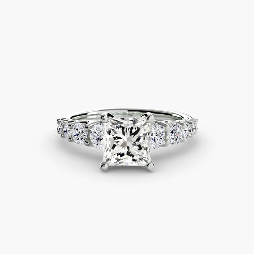 GRADUATED ACCENT – Princess Cut Diamond Ring Setting in White Gold | SARATTI