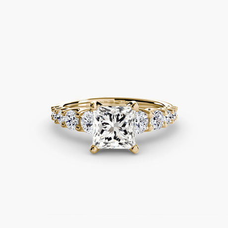 GRADUATED ACCENT – Princess Cut Diamond Ring Setting in Yellow Gold | SARATTI