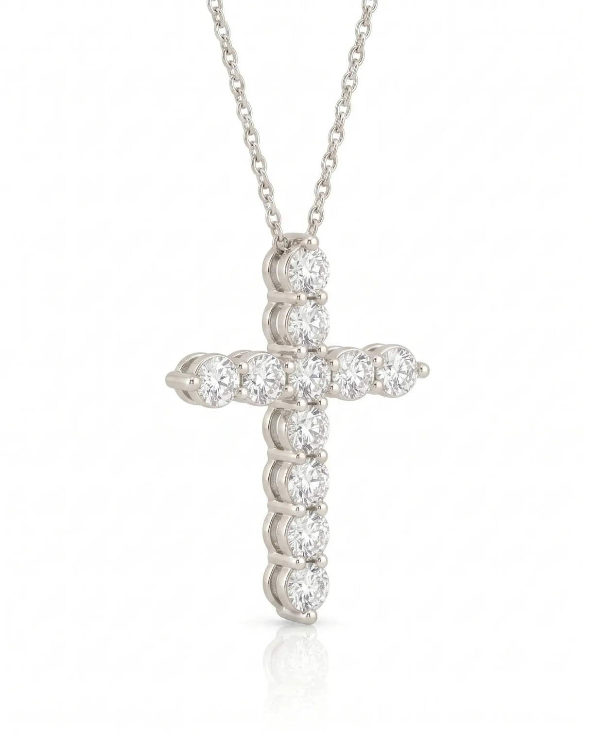 Side profile of Grande Lueur Croix diamond cross pendant in platinum | SARATTI