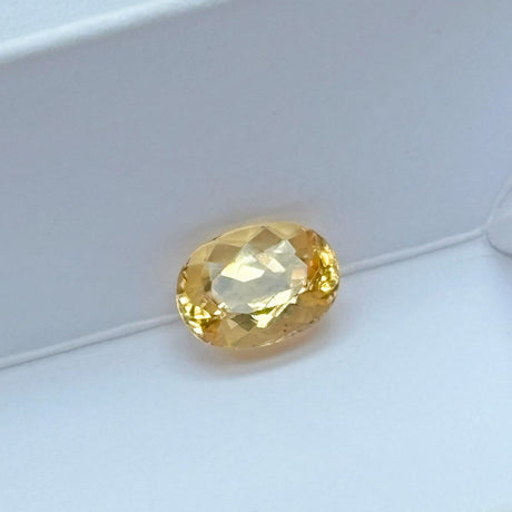 1.75 carat Natural golden Imperial Topaz oval faceted loose gemstone | SARATTI