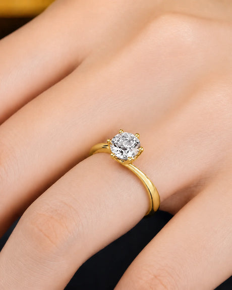 Kira lovely crown natural diamond ring in yellow gold, worn on hand | SARATTI