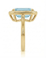 Lumière Octave emerald-cut Aquamarine ring setting in yellow gold, side profile with open geometric gallery and plain shank | SARATTI