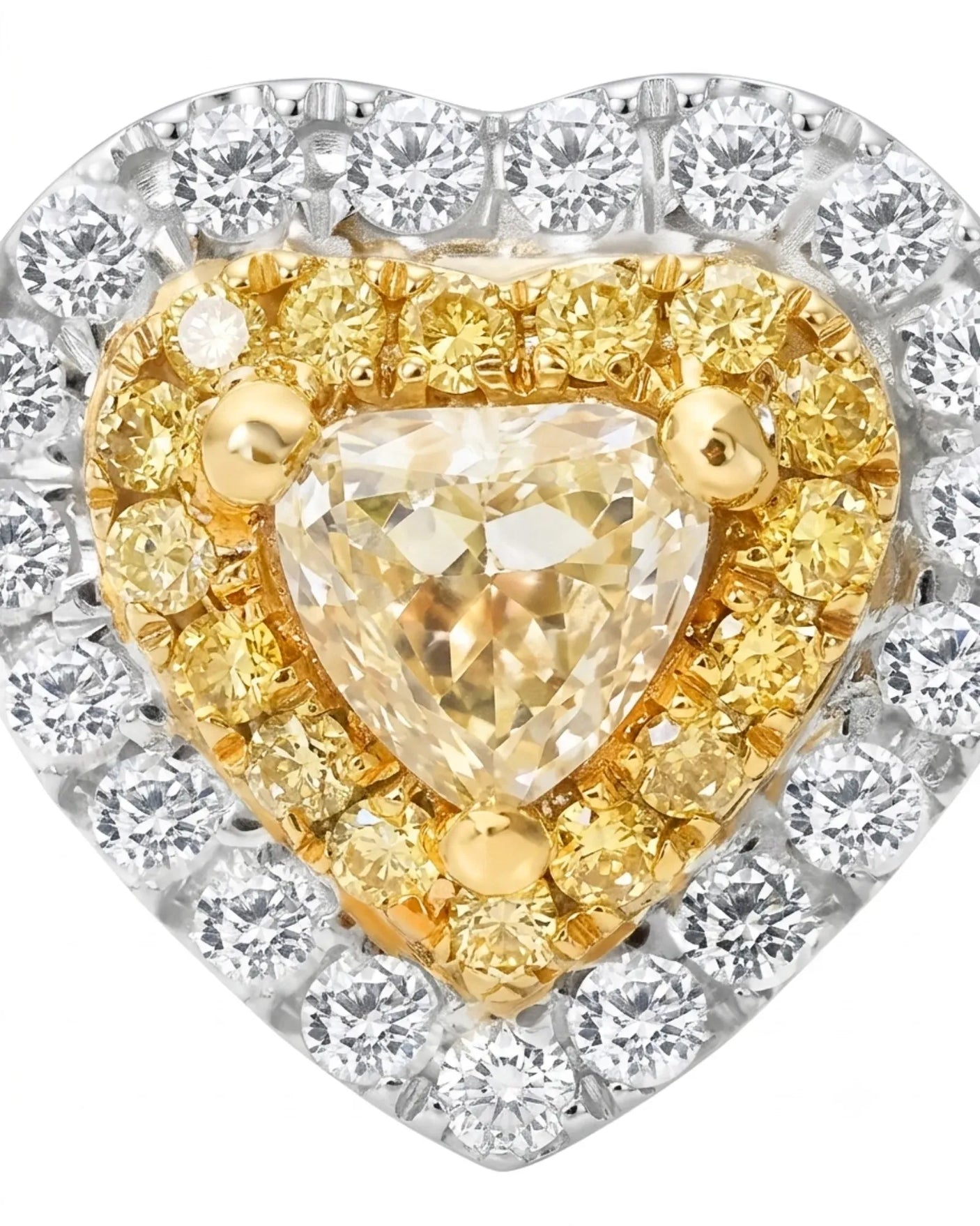 Maureen natural yellow diamond double halo ring in white gold, halo close-up | SARATTI