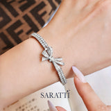 Ribbon-inspired diamond necklace close-up | SARATTI