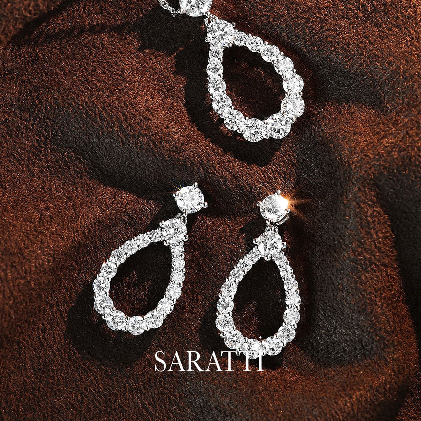 Close-up diamond cascade necklace in platinum | SARATTI