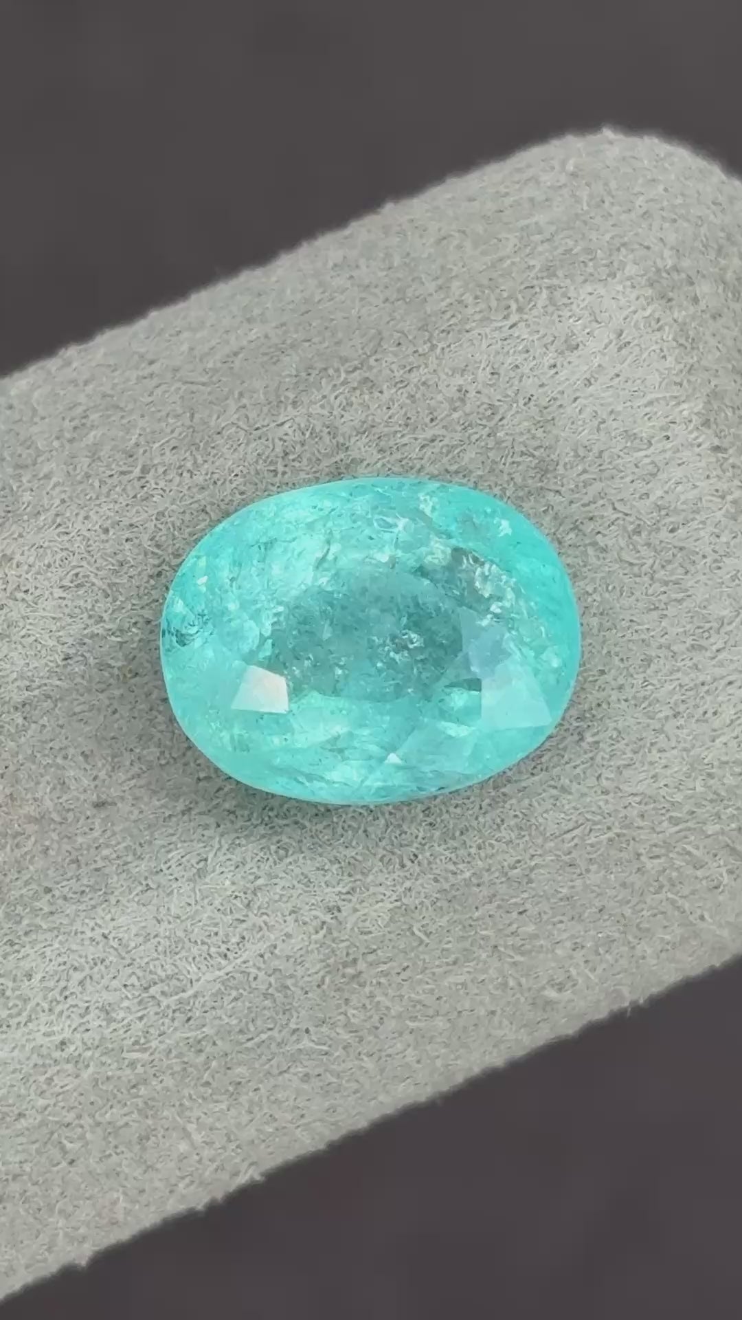 Natural Neon Blue Paraiba Tourmaline 5.09ct oval faceted gemstone close-up view - SARATTI