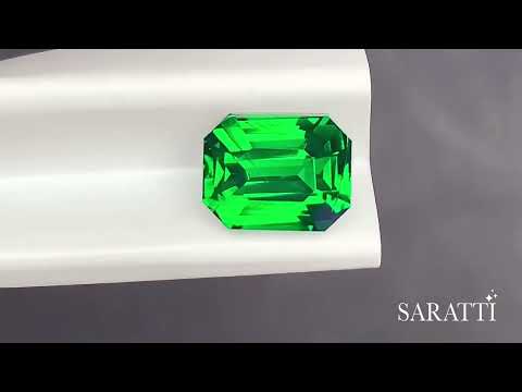 2.22 carats Natural Tsavorite Gemstone – Octagonal Shape | 7.63 × 5.94 × 5.00 mm