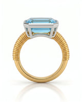 Rivage Bezel emerald-cut Aquamarine ribbed bezel solitaire ring setting in Yellow Gold, top view | SARATTI