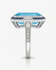 Saphira Line emerald-cut Aquamarine ring setting in white gold, side profile with pavé shoulders and open crown gallery | SARATTI