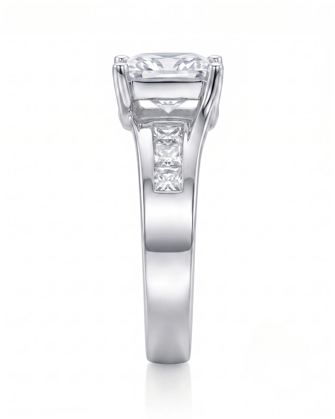SIENA 1 carat princess-cut natural diamond engagement ring in 18K white gold, side profile showing four-prong crown and sculpted split shank | SARATTI