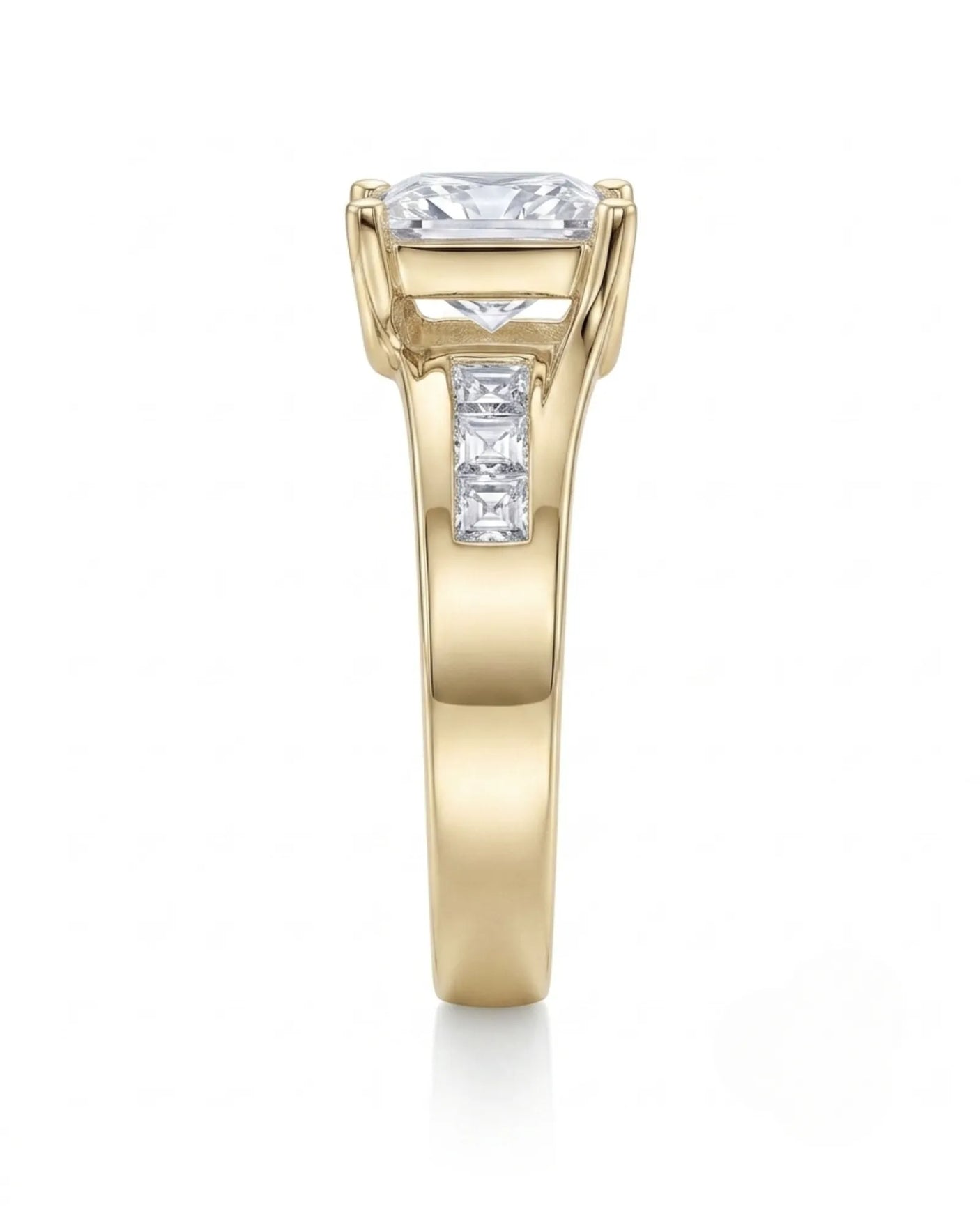 SIENA 1 carat princess-cut natural diamond engagement ring in 18K yellow gold, side profile showing four-prong crown and sculpted split shank | SARATTI