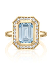 Solenne Halo emerald cut Aquamarine diamond cathedral ring setting in yellow gold, front view | SARATTI
