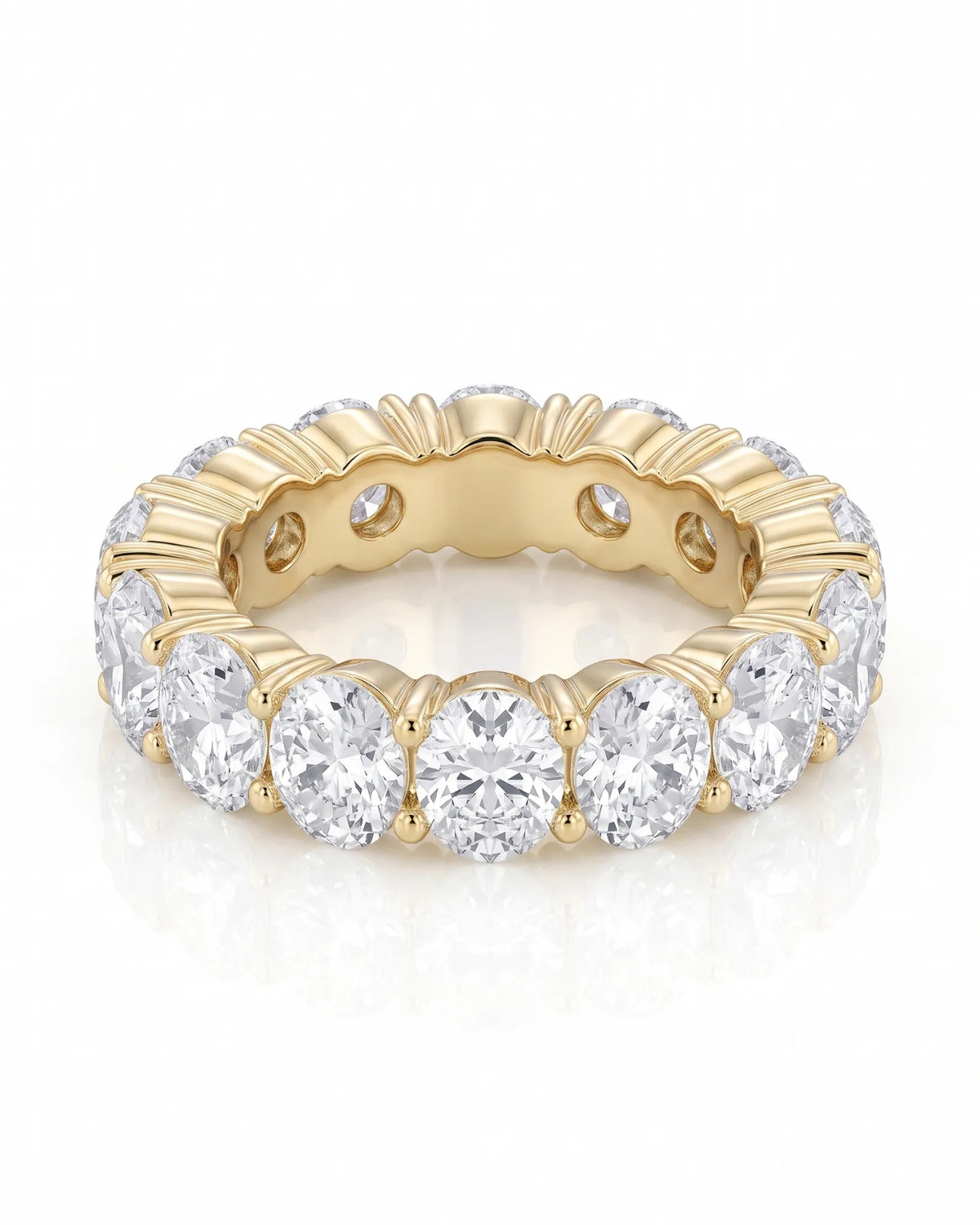 Thick oval diamond eternity band with generously proportioned oval diamonds | SARATTI