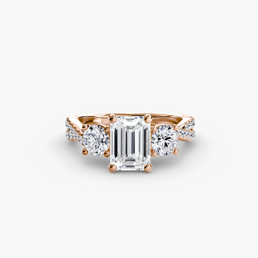 TRILOGIA Emerald Cut three-stone pavé diamond ring setting in Rose Gold | SARATTI
