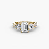 TRILOGIA Emerald Cut three-stone pavé diamond ring setting in Yellow Gold | SARATTI