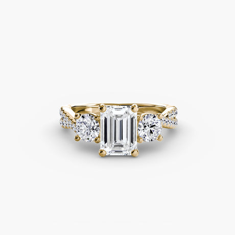 TRILOGIA Emerald Cut three-stone pavé diamond ring setting in Yellow Gold | SARATTI