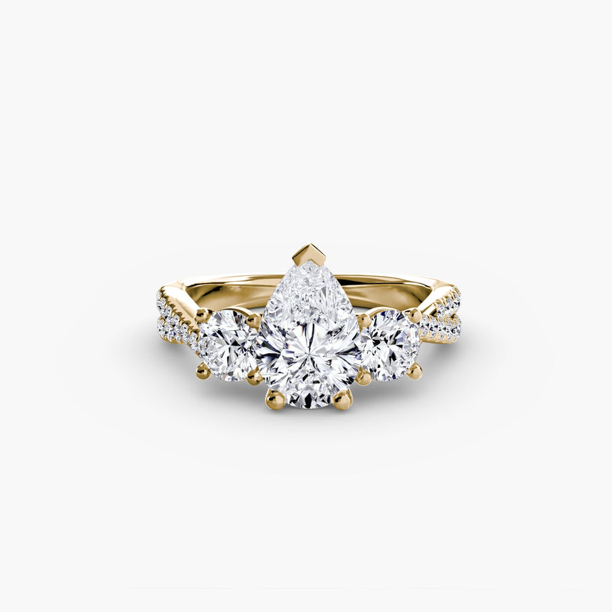 TRILOGIA – Pear Cut Pavé Three-Stone Ring Setting in Yellow Gold | SARATTI