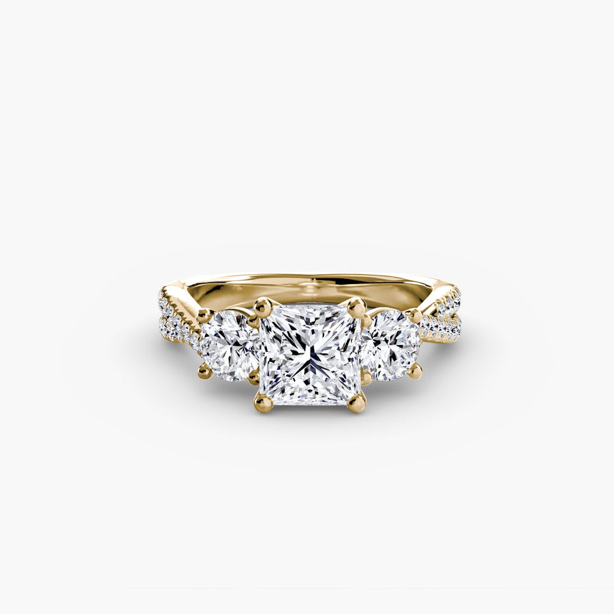 TRILOGIA – Princess Cut Pavé Three-Stone Ring Setting in Yellow Gold | SARATTI
