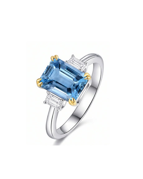 Trilune emerald-cut Aquamarine emerald-diamond three-stone ring setting in Yellow & White Gold, front view | SARATTI