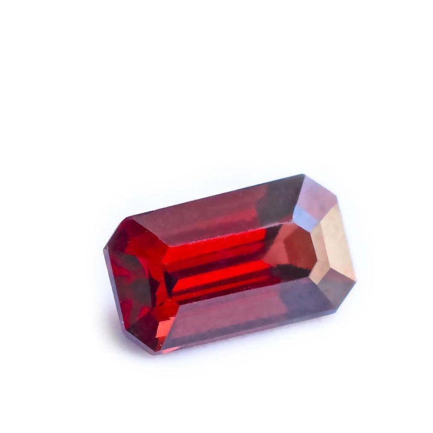 1.19 Carats Intense Red Natural Spinel Octagonal Shape | 4.7mmx8.3mm - Modern Gem Jewelry 