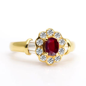 Gold Ruby Ring in 18K Yellow Gold | Modern Gem Jewelry | Saratti 