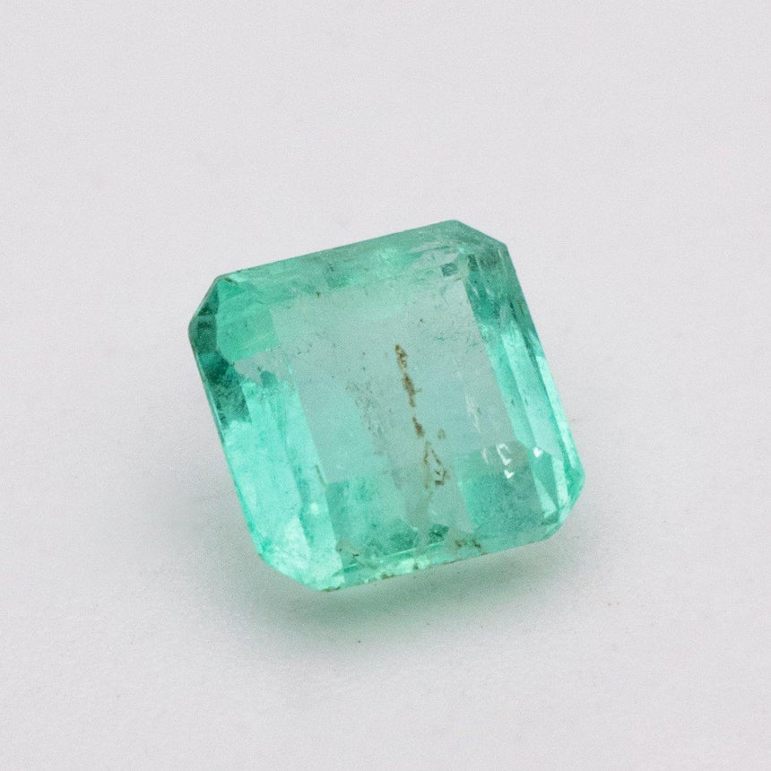 Emerald Gemstone | Low Grade Green | 1.09 Carats Minor-Oil | Custom Jewelry | Modern Gem Jewelry 