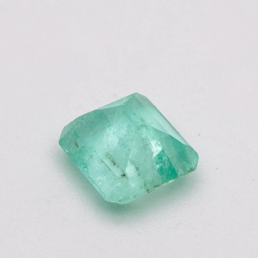 Emerald Gemstone | Low Grade Green | 1.09 Carats Minor-Oil | Custom Jewelry | Modern Gem Jewelry 