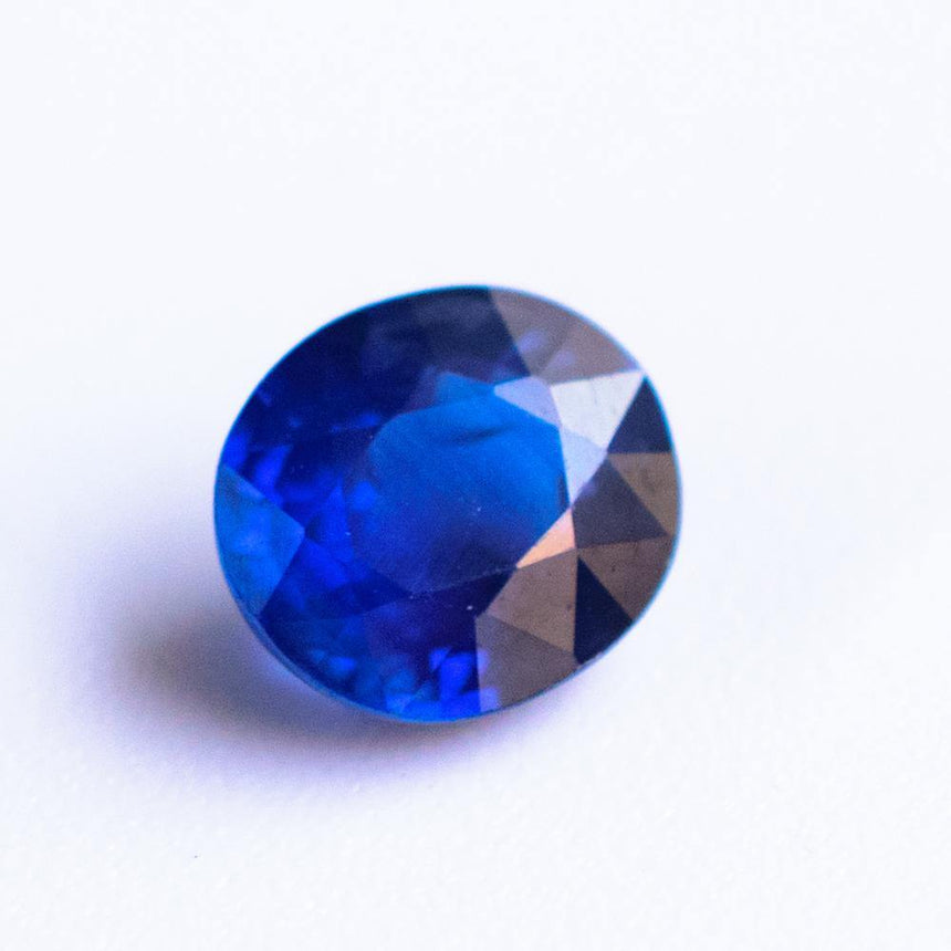 Natural Sapphire Gemstone | Oval Cut Medium Fine Blue | 1.33 Carats Heated | Custom Jewelry | Modern Gem Jewelry