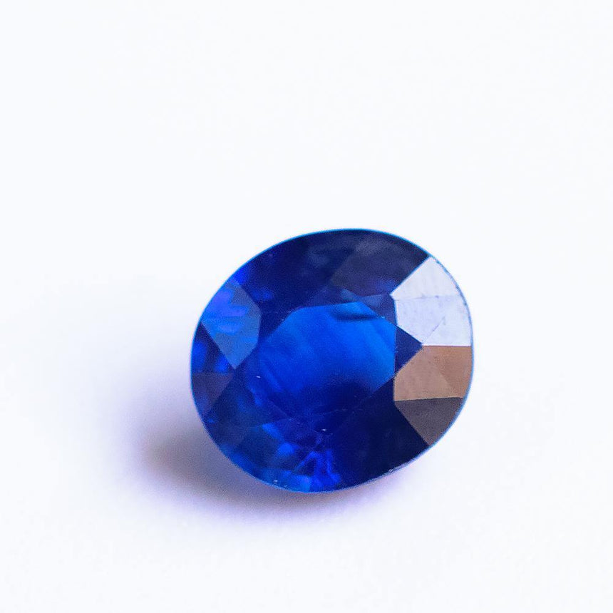 Natural Sapphire Gemstone | Oval Cut Medium Fine Blue | 1.33 Carats Heated | Custom Jewelry | Modern Gem Jewelry