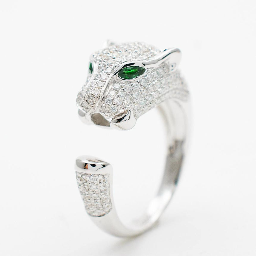 Tsavorite Eyes Natural Diamond Feline Band 