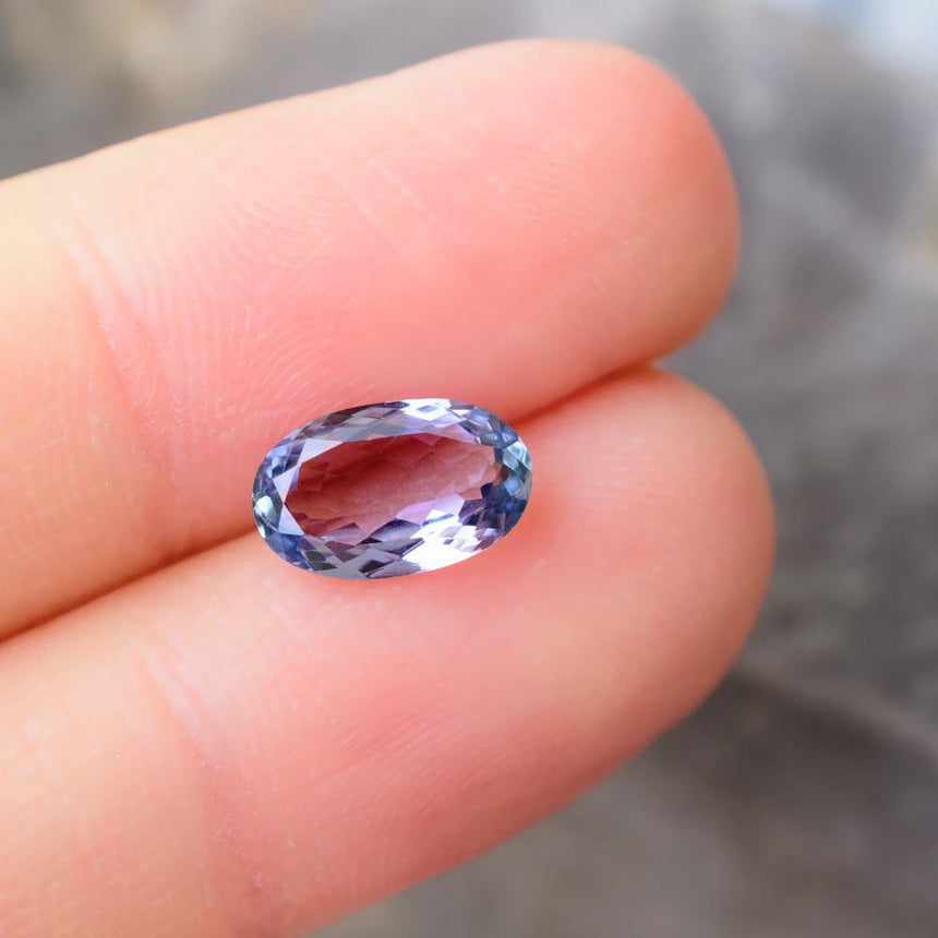 1.52 Carats Oval Cut Bluish Violet Genuine Natural Tanzanite Gemstone - Modern Gem Jewelry 