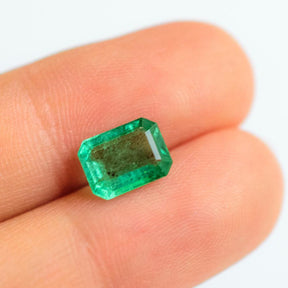 Natural Emerald Gem for Emerald Jewellery - Modern Gem Jewelry