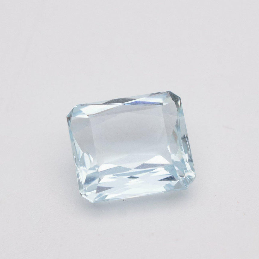 2.21 Carats Natural Aquamarine Emerald Cut Loose Gemstone - Modern Gem Jewelry 