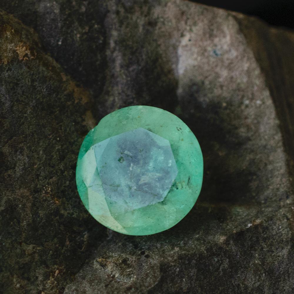 Emerald Gemstone | Oval/Mixed Green |  1.88 Carats minor-Oil | Custom Jewelry | Modern Gem Jewelry