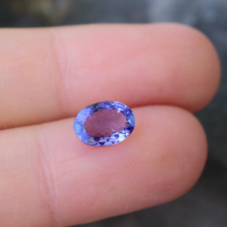 1.10 Carats Bluish Violet Oval Shape Genuine Natural Tanzanite Gemstone - Modern Gem Jewelry 