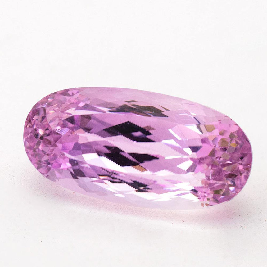 11.8 Carats Purple Pink Natural Kunzite Oval  | 18 mm X 9mm - Modern Gem Jewelry 