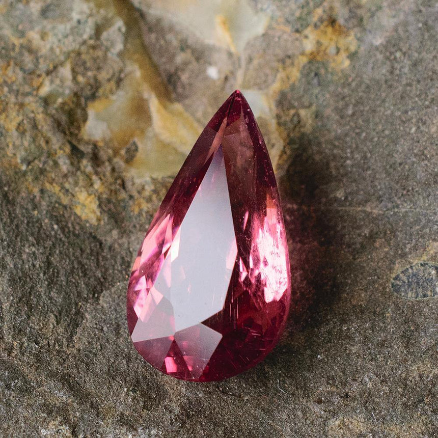 2.475 carats Pear Shape Natural Rubellite Tourmaline | 13.2 x 7.4mm - Modern Gem Jewelry 