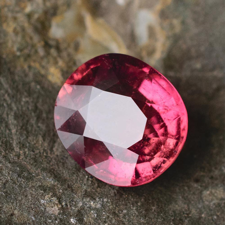 3.55 carats Oval Shape Purple Pink Natural Rubellite Tourmaline | 10.2 x 9.2mm - Modern Gem Jewelry 