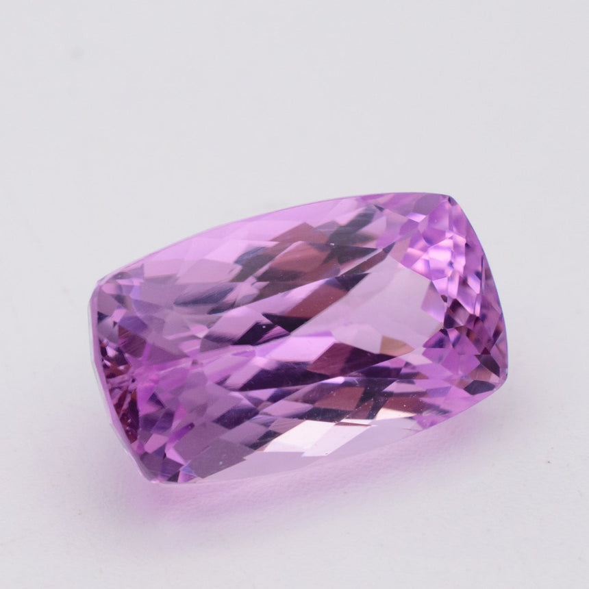 Afghan  Natural Kunzite Rectangular Cushion Cut 14.67 Carat - Modern Gem Jewelry 