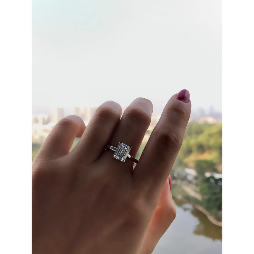 Emerald Cut Moissanite Engagagement Ring 