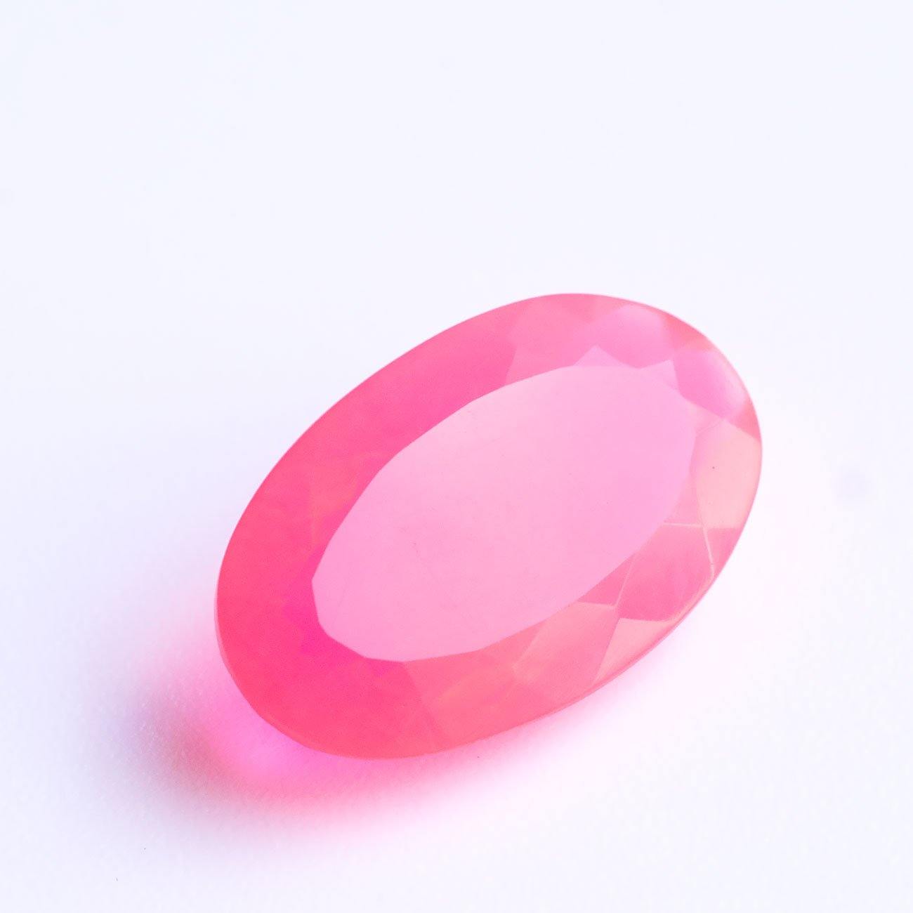 4.2 Carats, Rich Pink Ethiopian Natural Opal Oval  5.22mm x 5.43mm - Modern Gem Jewelry 