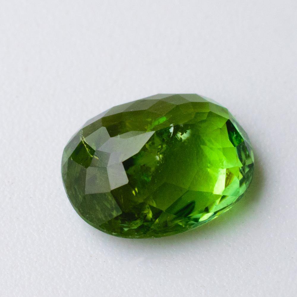 GIL Certified Green Paraiba Tourmaline 2.84 Carats | 10 x 8.13mm - Modern Gem Jewelry 
