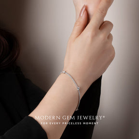 Unique Moissanite Tennis Bracelet in 18K White Gold | Modern Gem Jewelry