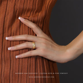 Art Deco Wedding Band in Yellow Gold with Three Natural Diamonds on Female Finger | Modern Gem Jewelry | Saratti 