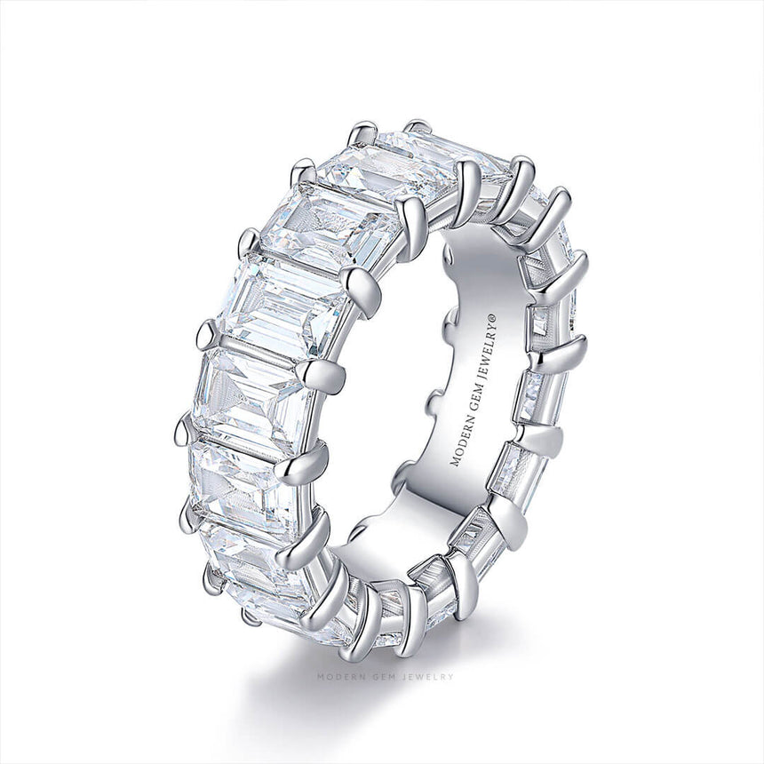 Emerald Cut Eternity Band in White Gold | Modern Gem Jewelry  | Saratti 