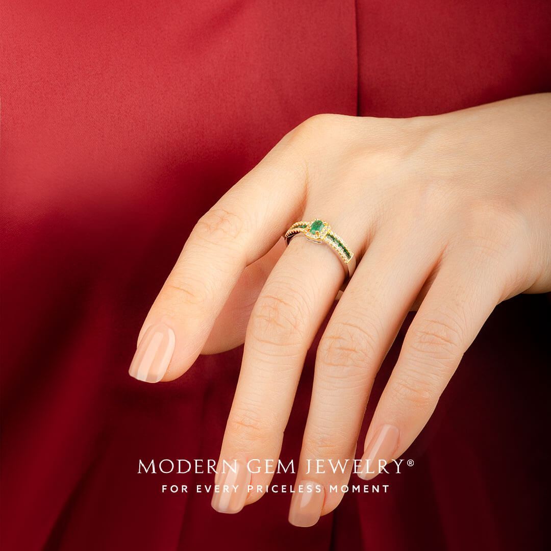 Emerald Promise Ring Yellow Gold with Diamonds | Modern Gem Jewelry | Saratti 