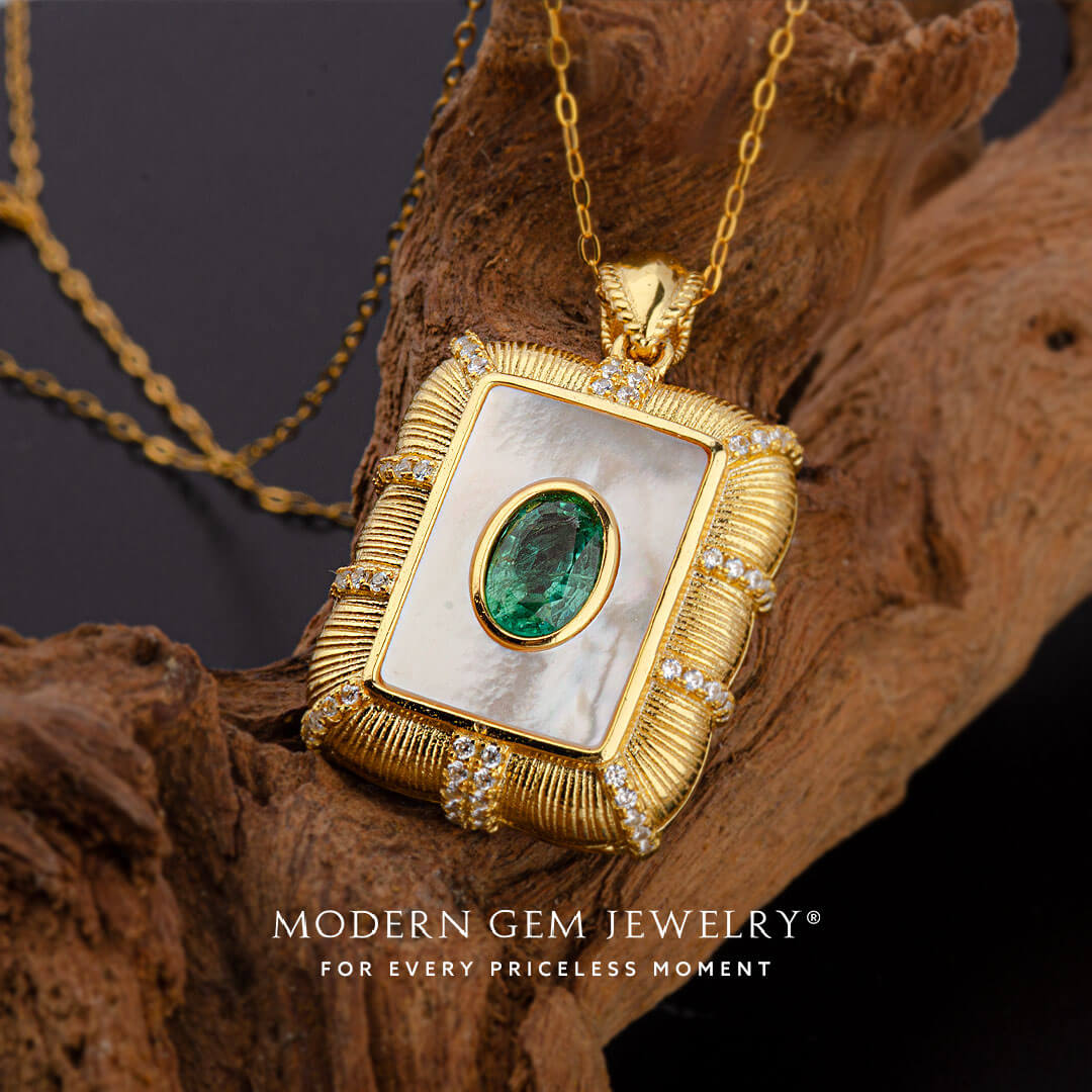 Unique Natural Emerald Birthstone Necklace For Women | Modern Gem Jewelry