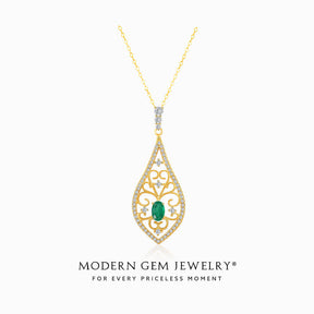 Timeless Emerald and Diamond Vintage Necklace | Saratti